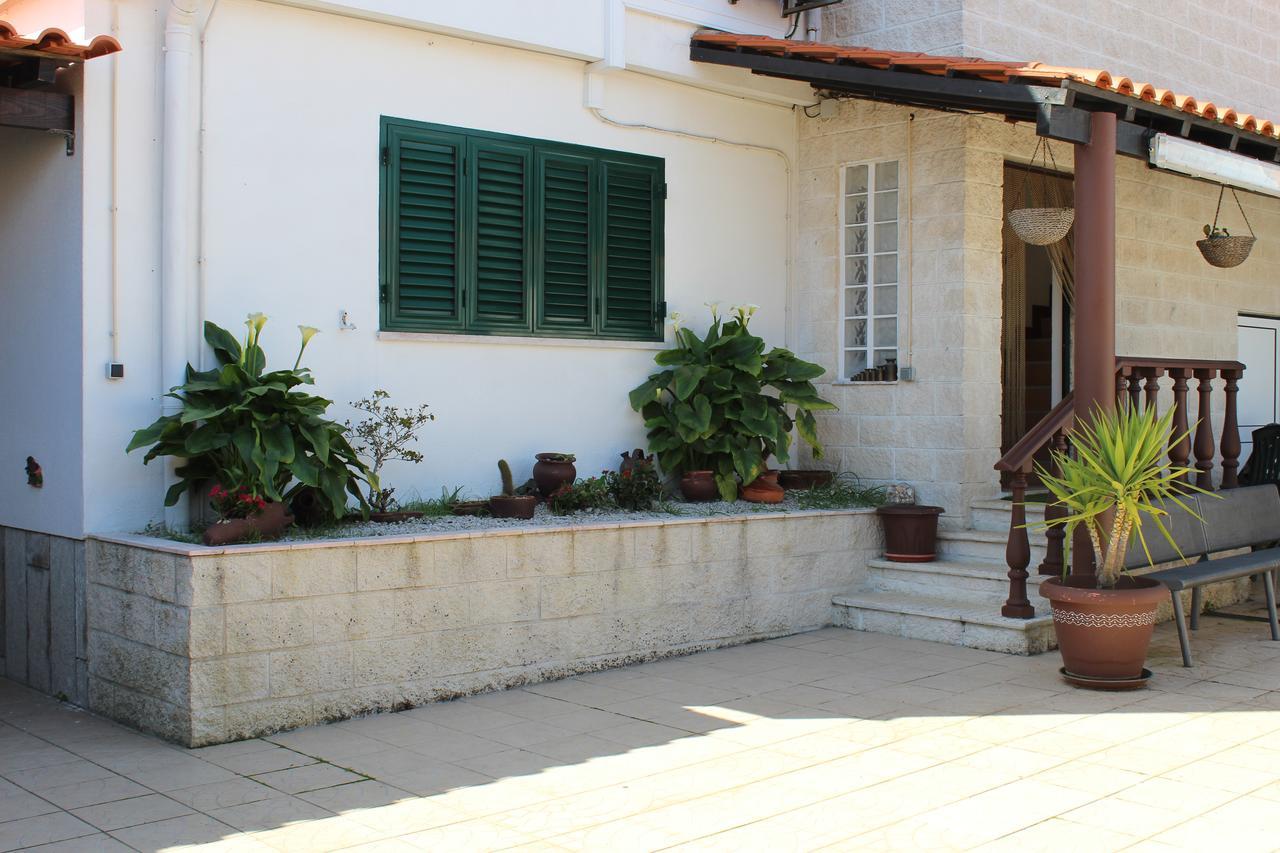 Hostel Casa Lucas ชาร์เนกา ภายนอก รูปภาพ
