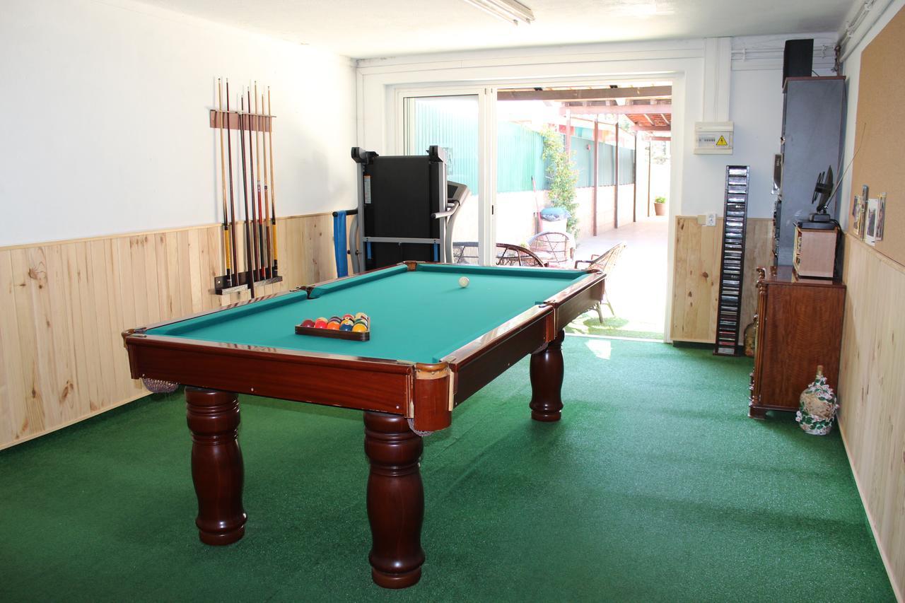Hostel Casa Lucas ชาร์เนกา ภายนอก รูปภาพ