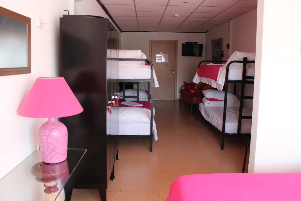 Hostel Casa Lucas ชาร์เนกา ภายนอก รูปภาพ