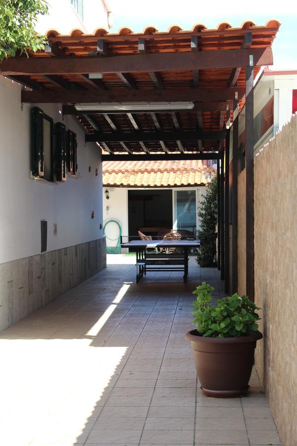 Hostel Casa Lucas ชาร์เนกา ภายนอก รูปภาพ