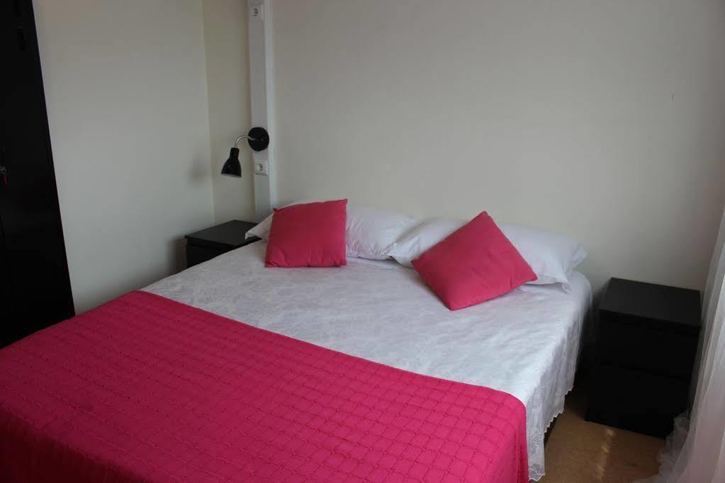 Hostel Casa Lucas ชาร์เนกา ภายนอก รูปภาพ