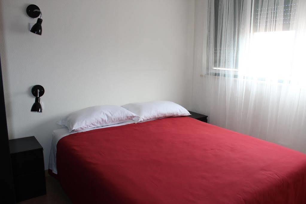 Hostel Casa Lucas ชาร์เนกา ภายนอก รูปภาพ